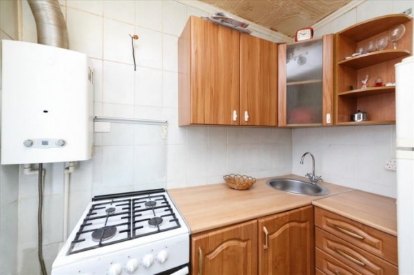 Кухня в хрущевке с газовой колонкой: варианты размещения, 37 фото Кухня в хрущевке с газовой колонкой: варианты размещения, 37 фото