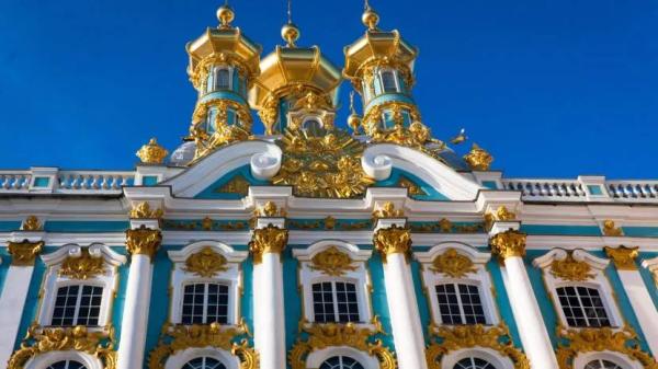Общие черты стиля барокко в европейской и русской архитектуре Общие черты стиля барокко в европейской и русской архитектуре